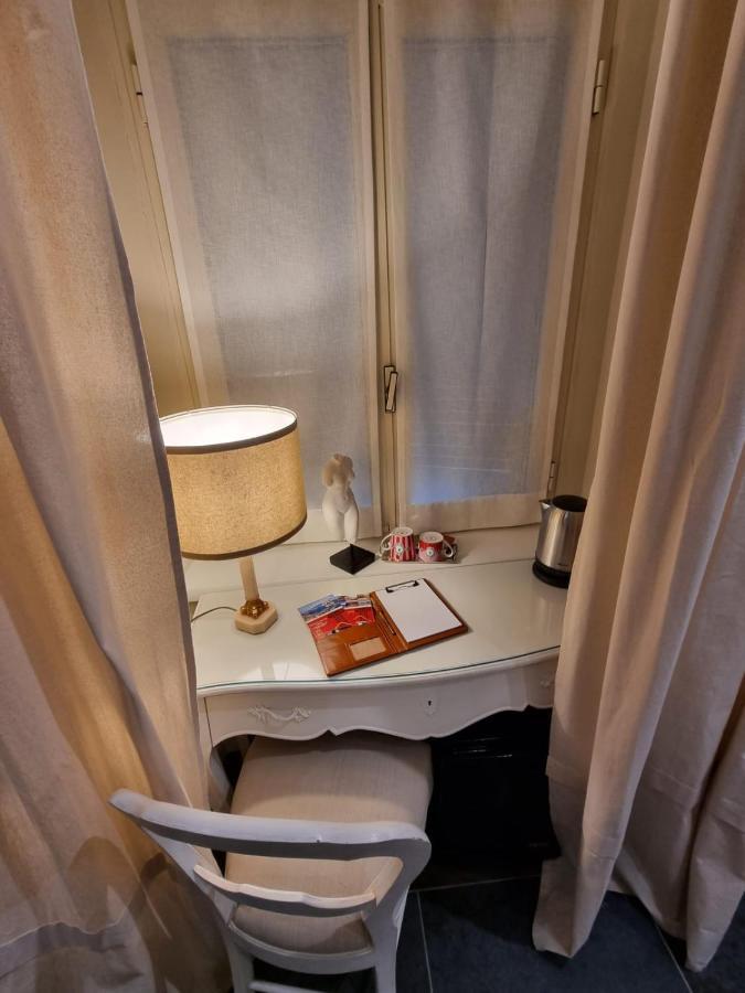 Ex Voto Guest House Napoli Bagian luar foto