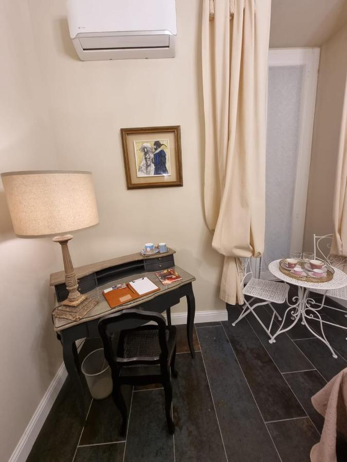 Ex Voto Guest House Napoli Bagian luar foto